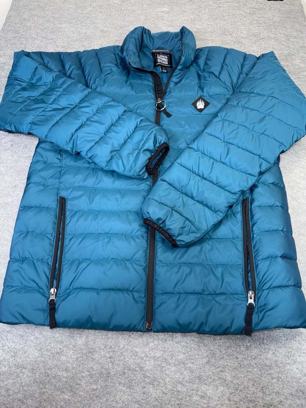 Alaskan Hardgear by Duluth Trading Co Puffin Quilted Puffer Jacket Medium Blue